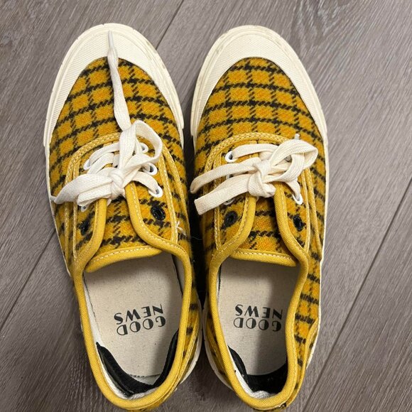 Good News Plaid Sneakers Size 7 (UK4) - Picture 1 of 2